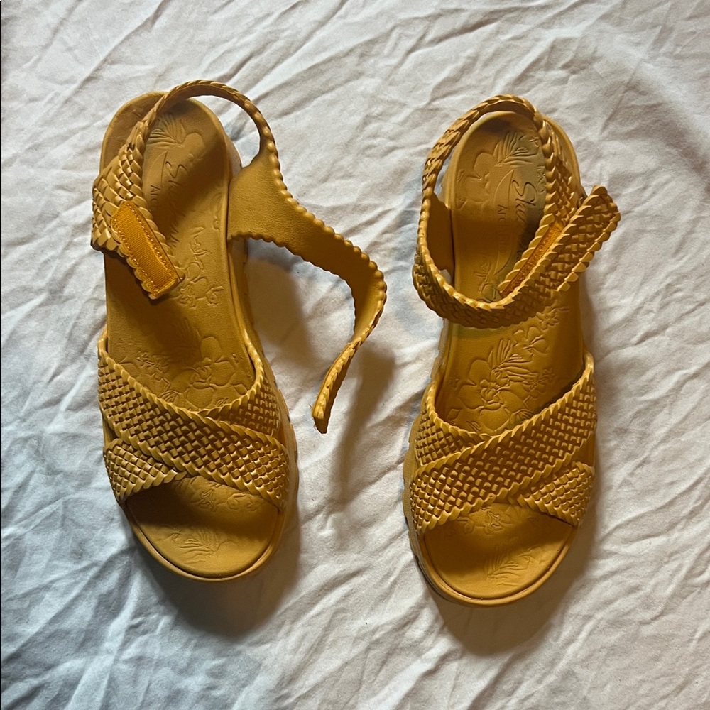 Skechers Women's Mustard Sandals